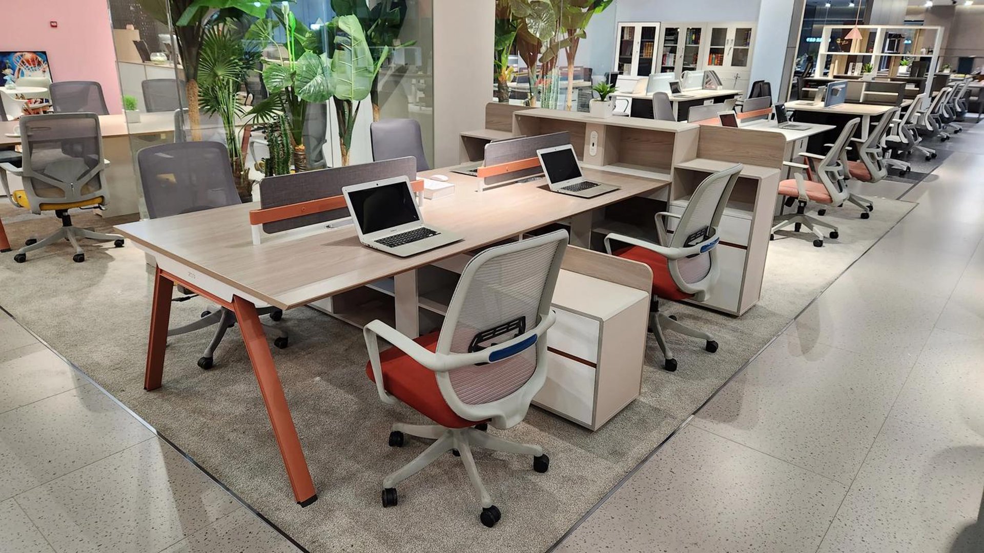 蓉上壹佰办公家具